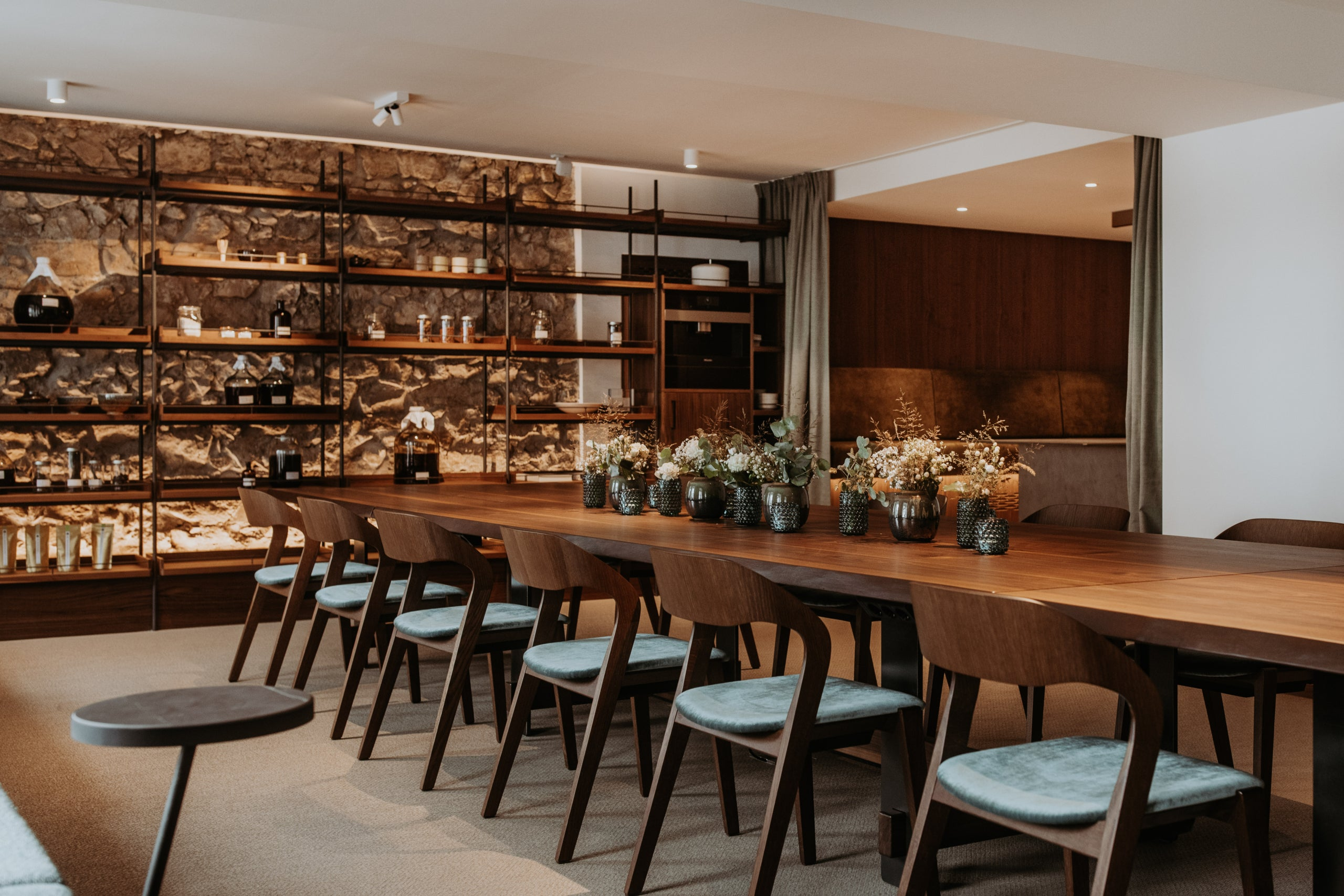 Crassevig Seating Solutions and design chairs - SoloLuxury